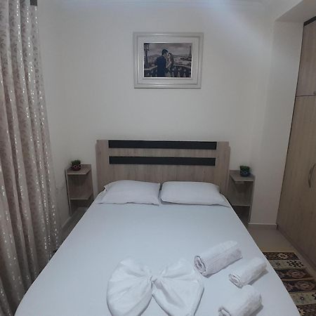 Guest House Taverna Laberia 2 Gjirokaster Ngoại thất bức ảnh