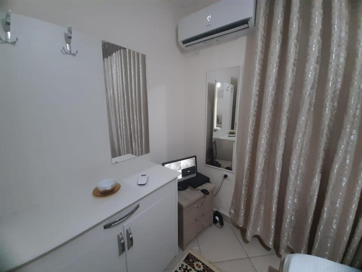 Guest House Taverna Laberia 2 Gjirokaster Ngoại thất bức ảnh
