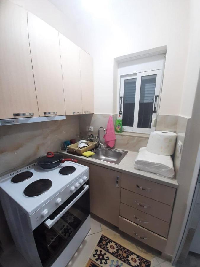 Guest House Taverna Laberia 2 Gjirokaster Ngoại thất bức ảnh