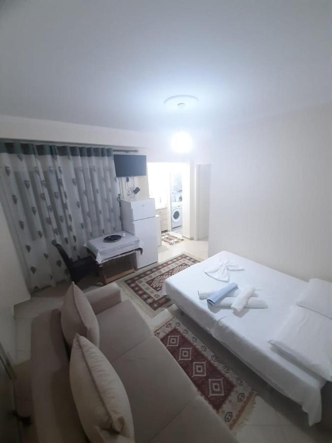 Guest House Taverna Laberia 2 Gjirokaster Ngoại thất bức ảnh