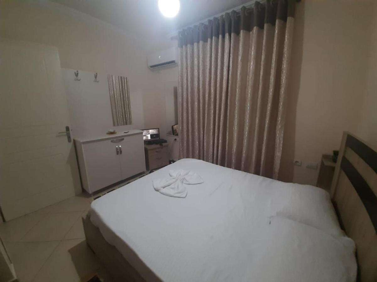 Guest House Taverna Laberia 2 Gjirokaster Ngoại thất bức ảnh