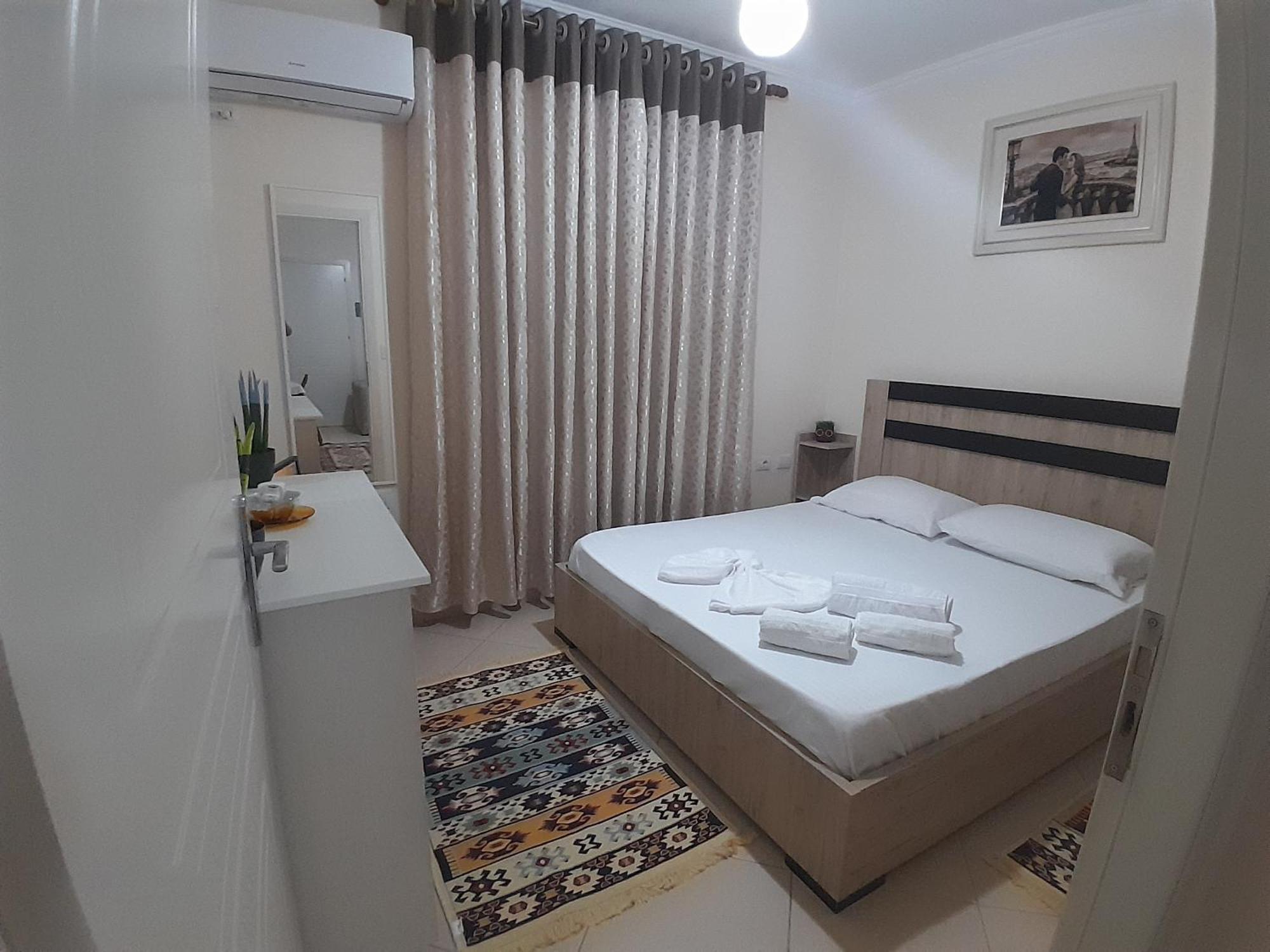 Guest House Taverna Laberia 2 Gjirokaster Ngoại thất bức ảnh