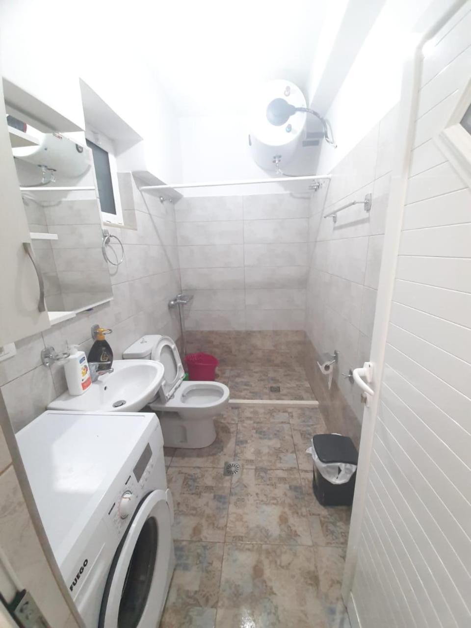Guest House Taverna Laberia 2 Gjirokaster Ngoại thất bức ảnh